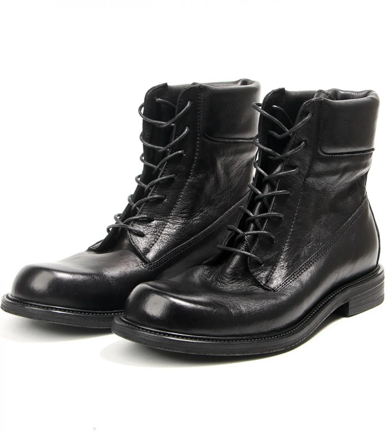 2022 Stivali da uomo fatti a mano vintage Scarpe in pelle di mucca di lusso britanniche Stivali con plateau classici alla cavigl