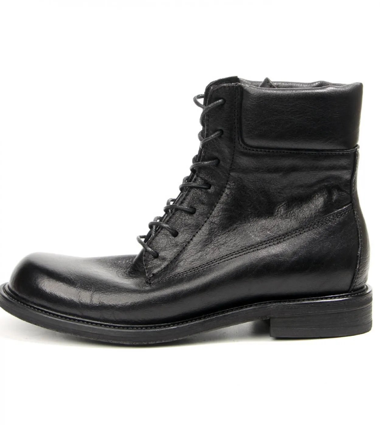 2022 Stivali da uomo fatti a mano vintage Scarpe in pelle di mucca di lusso britanniche Stivali con plateau classici alla cavigl