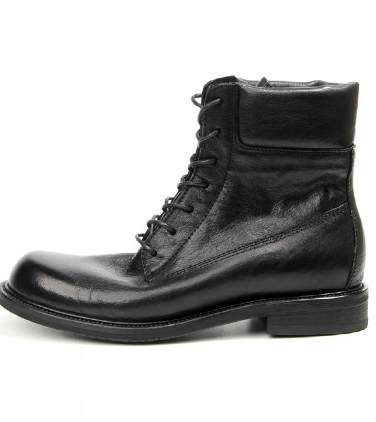 2022 Stivali da uomo fatti a mano vintage Scarpe in pelle di mucca di lusso britanniche Stivali con plateau classici alla cavigl