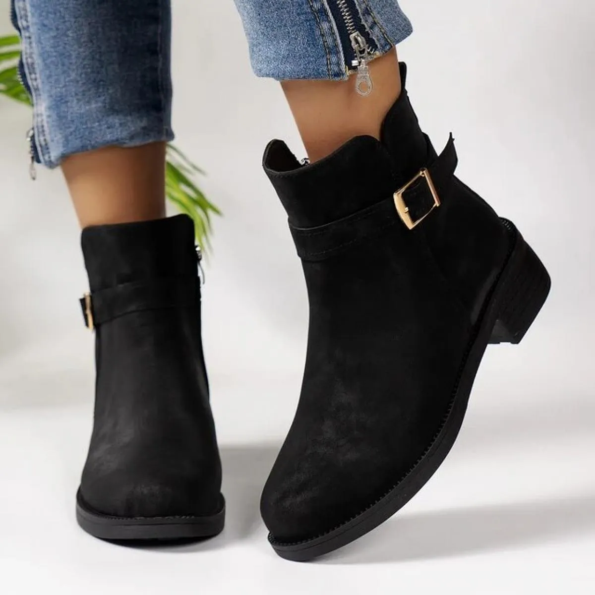 2024 moda primavera vendita calda stivali retrò pu scarpe classiche cerniera tinta unita tacco quadrato stivali da donna zapatos