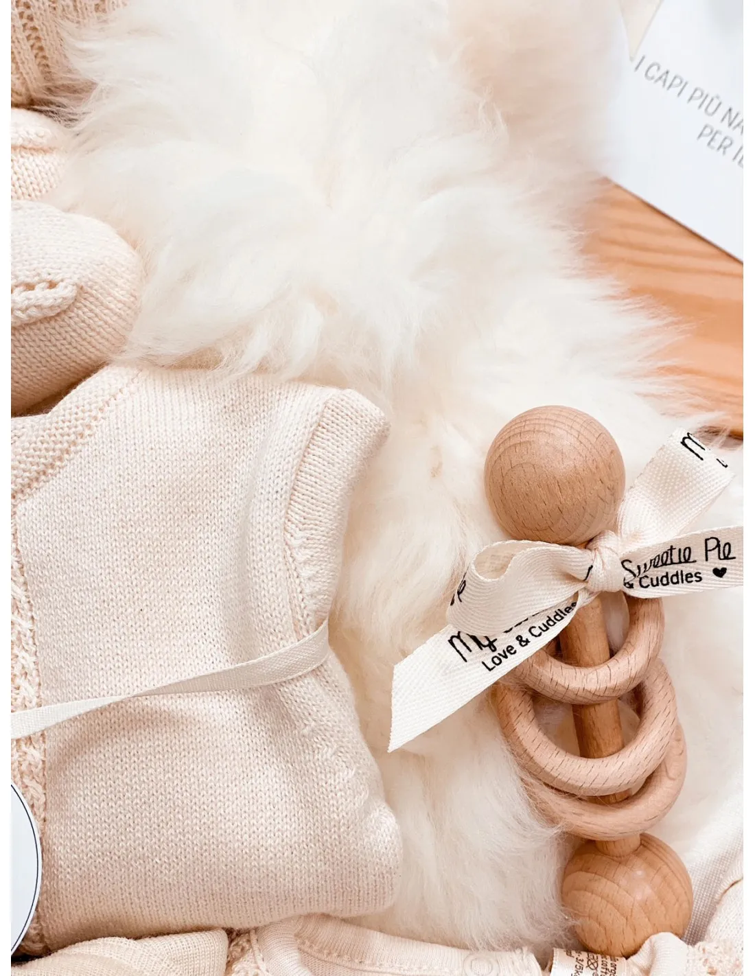 BABY GIFT BOX IN LEGNO CON SONAGLINO