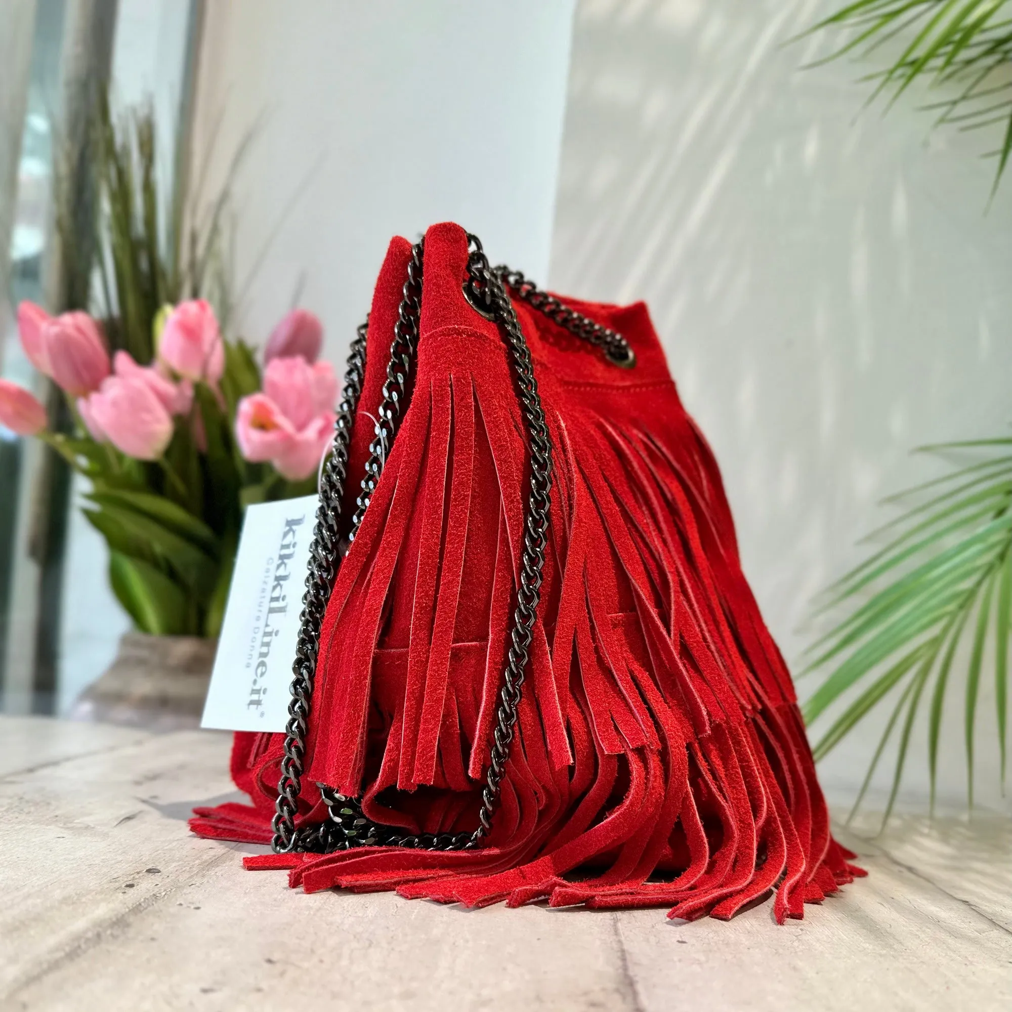 Borsa a Secchiello con Frange Rossa in Pelle Scamosciata