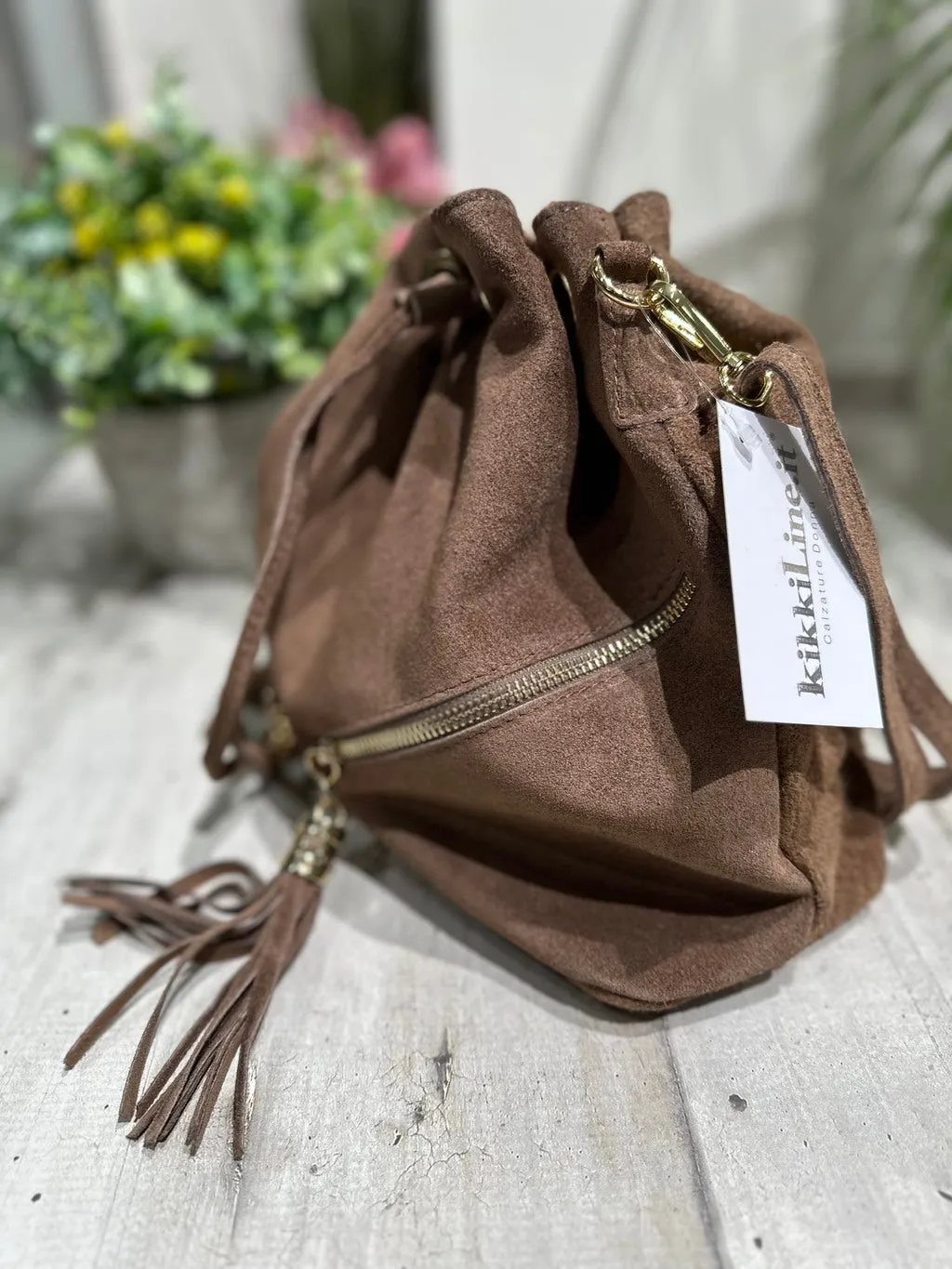 Borsa a Secchiello con Nappine Taupe in Pelle Scamosciata Doppia Zip
