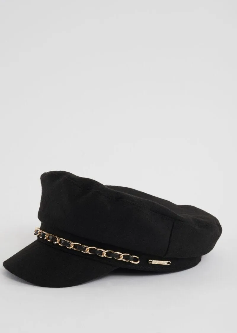 Cappello con catena