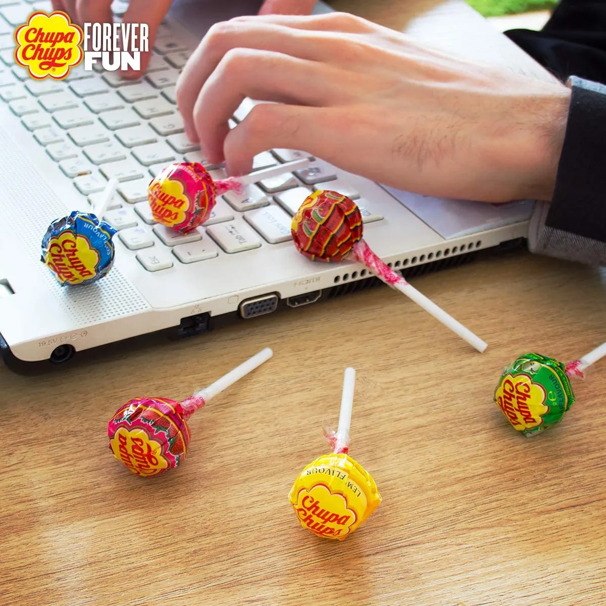 Chupa Chups Margherita, Confezione Speciale, Gusti Assortiti Frutta e Cola, Senza Glutine, Idea Regalo per Feste e Compleanni, O