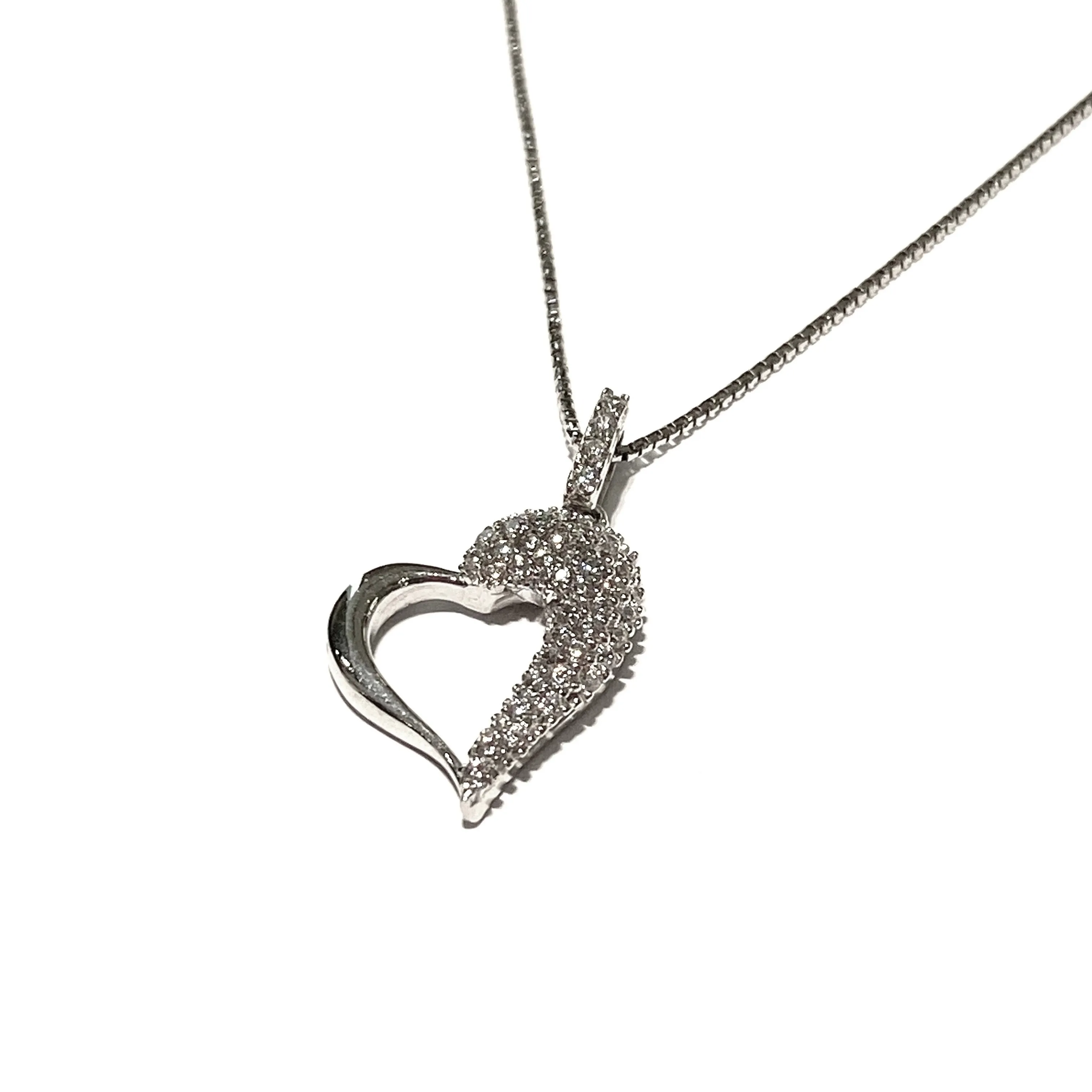 COLLANA CON CIONDOLO A CUORE