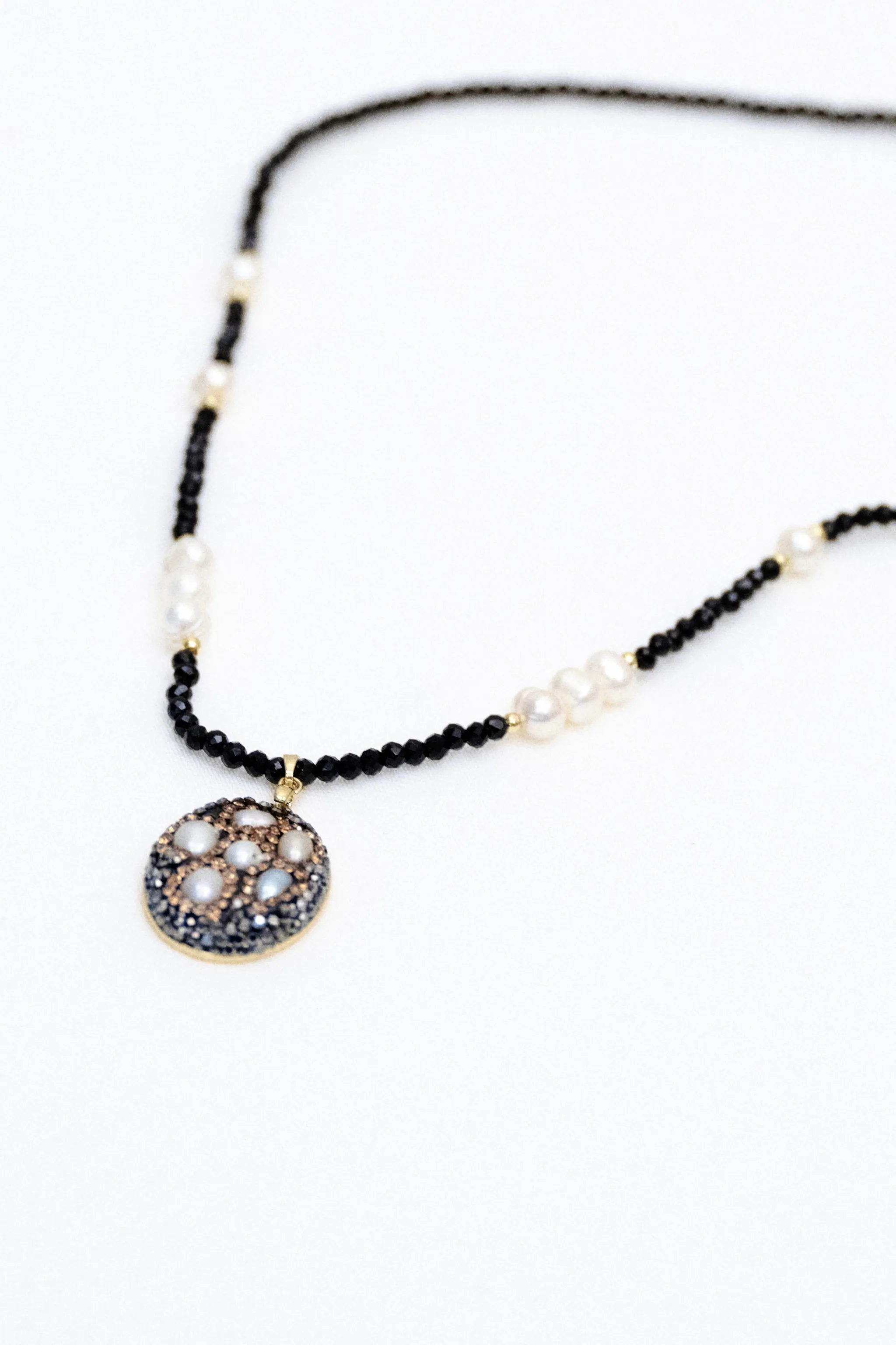COLLANA CON CIONDOLO