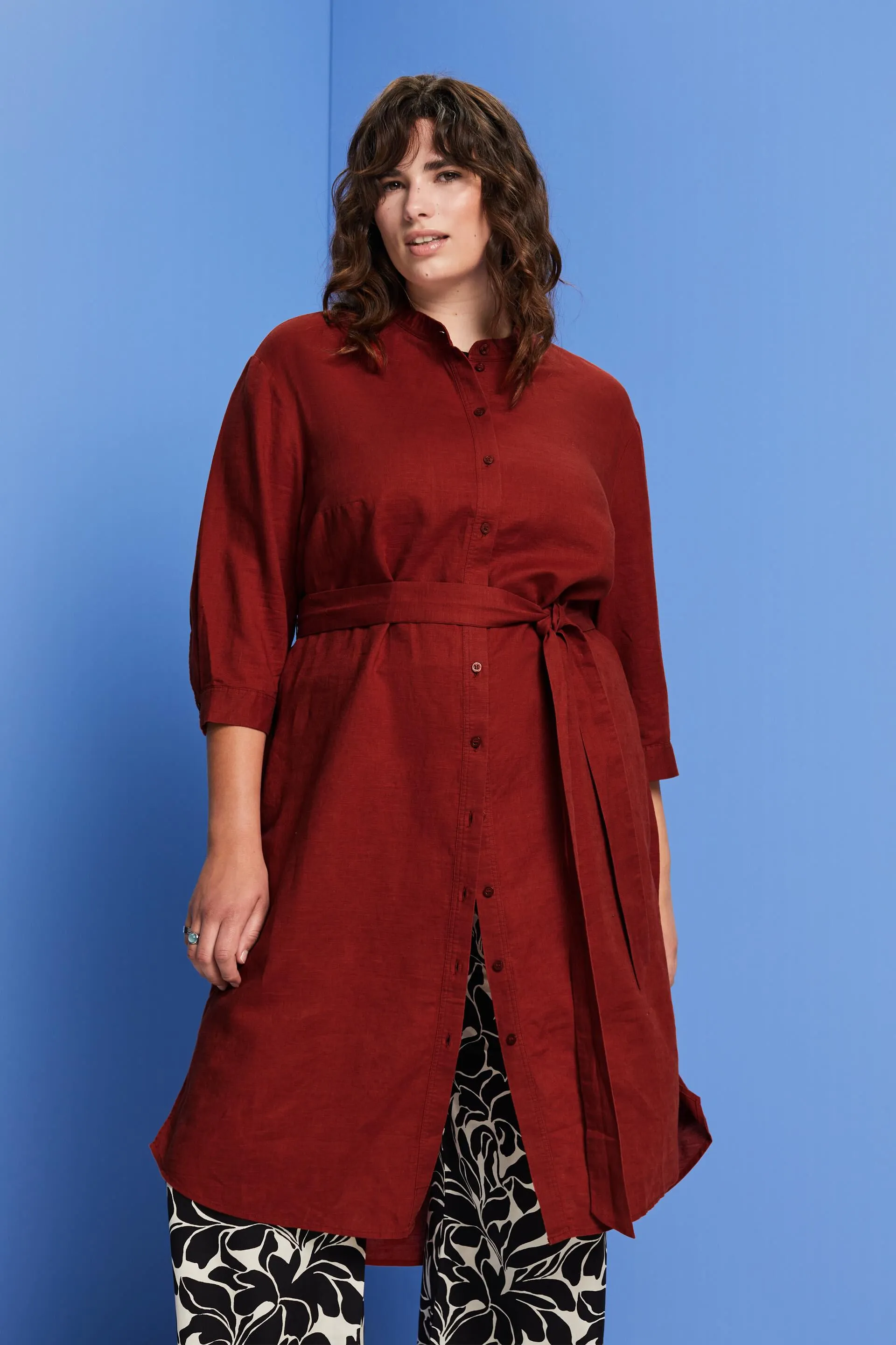 CURVY Abito camicia con cintura, misto lino e cotone