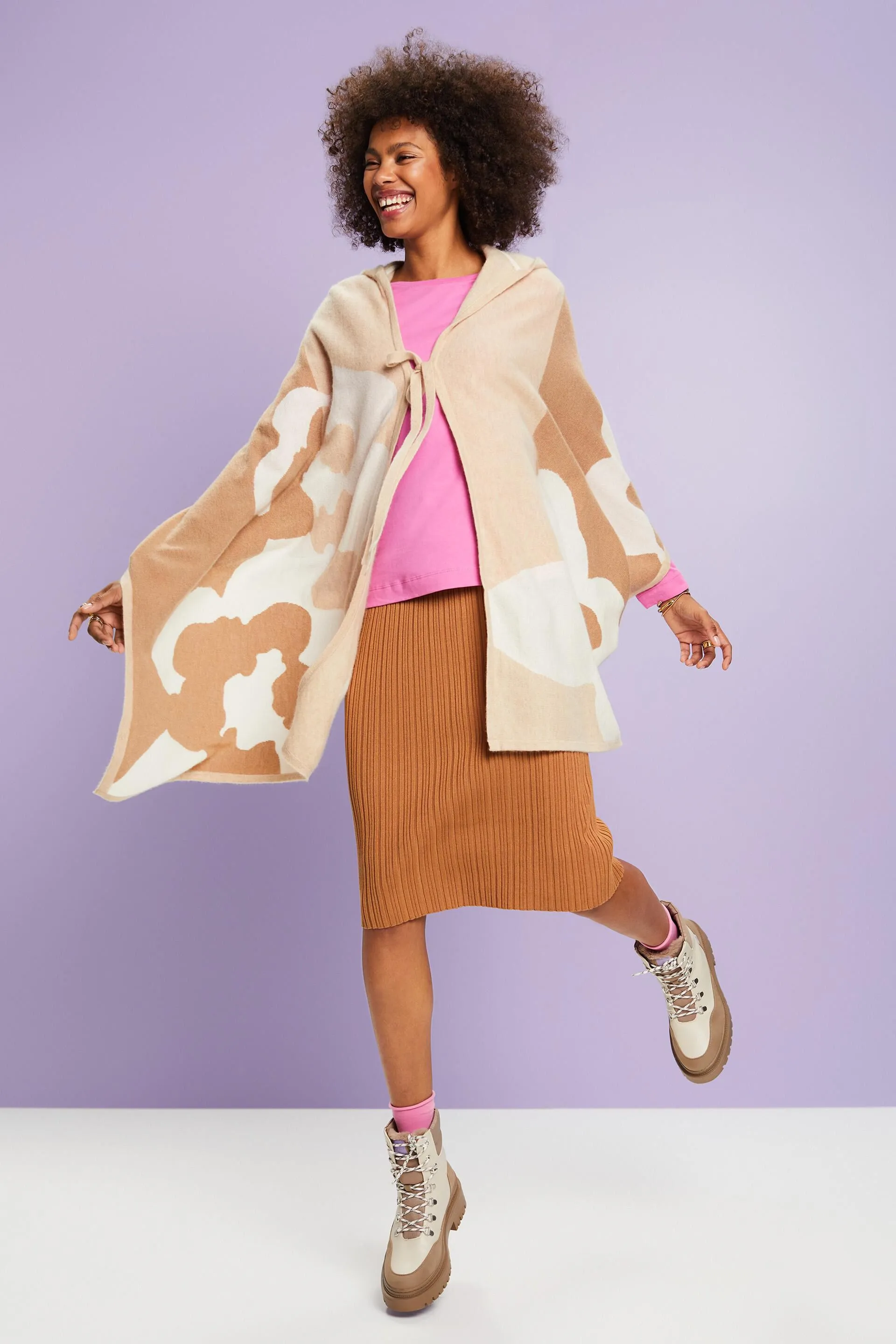 Poncho in cashmere con cappuccio