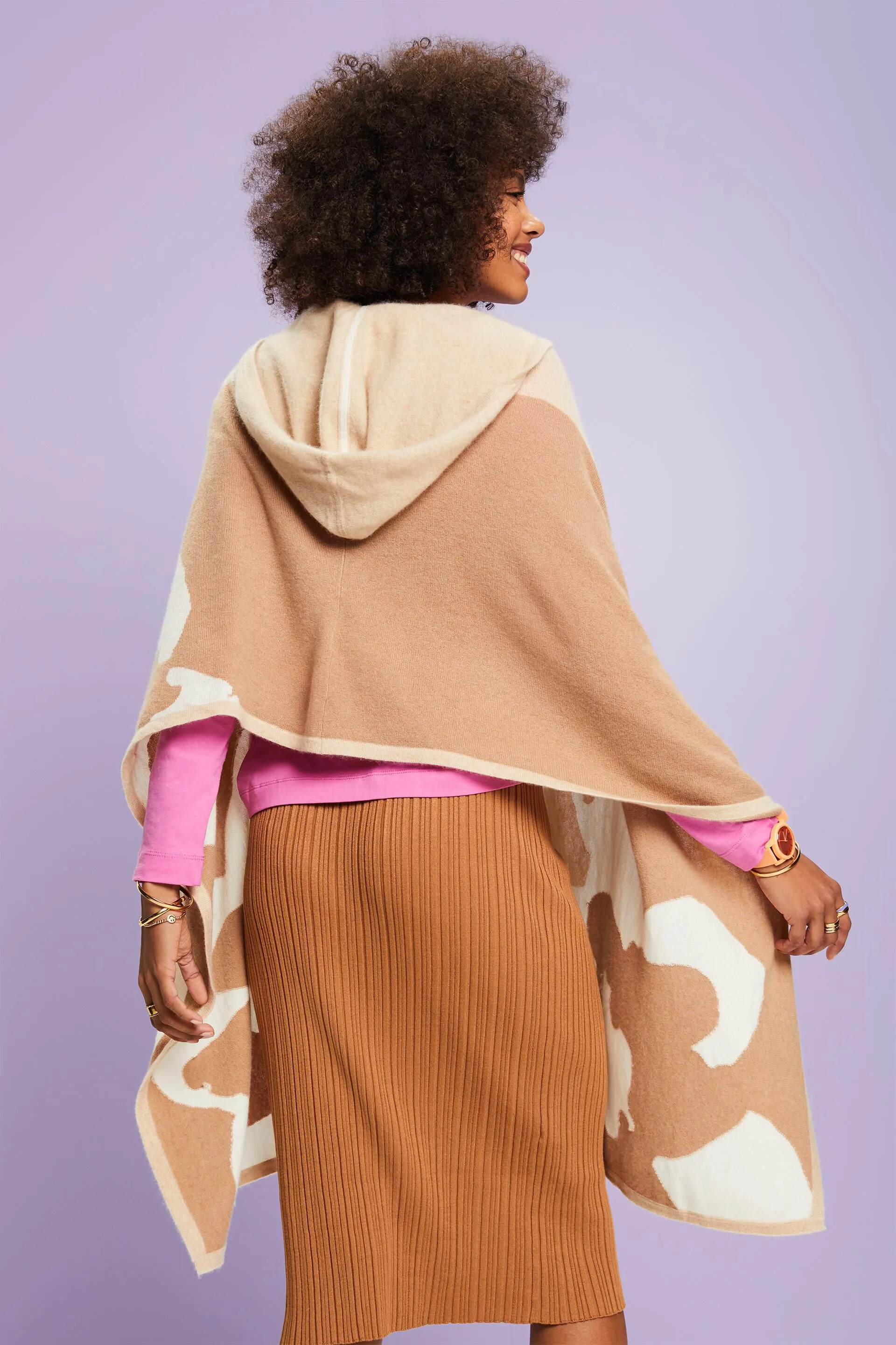 Poncho in cashmere con cappuccio