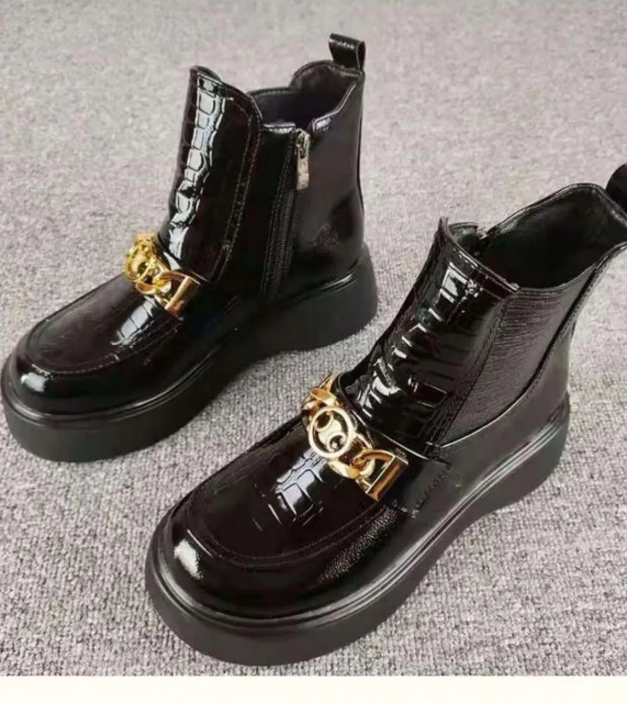 Scarpe con tacco 2022 Stivali con plateau Nuovi stivali da donna punk Catena di metallo Scarpe Gothic Lolita College Girls Stiva