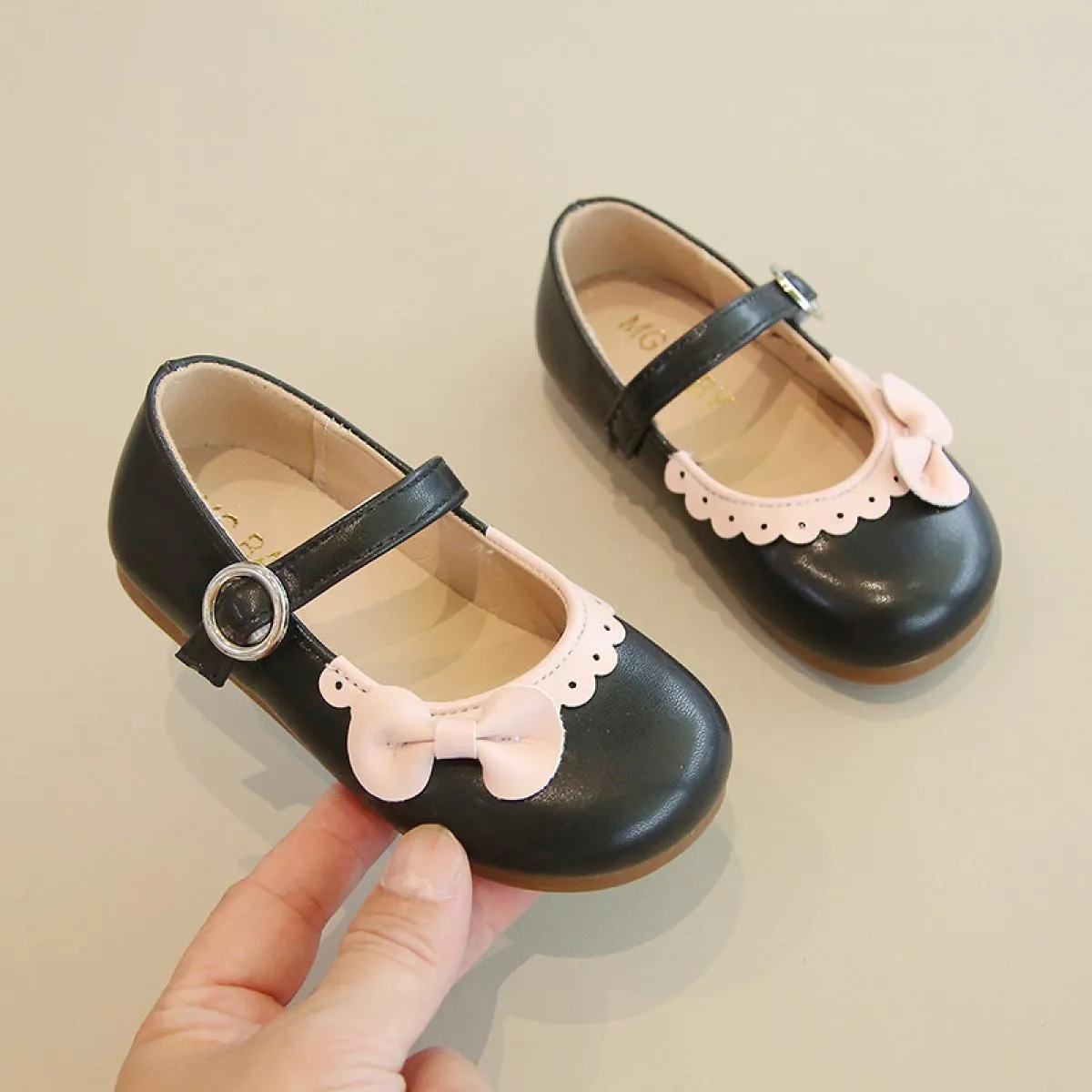 Scarpe da principessa Ballerine Designer di marca Scarpe da ragazza degne di nota per bambini Tutte abbinate alle belle scarpe M