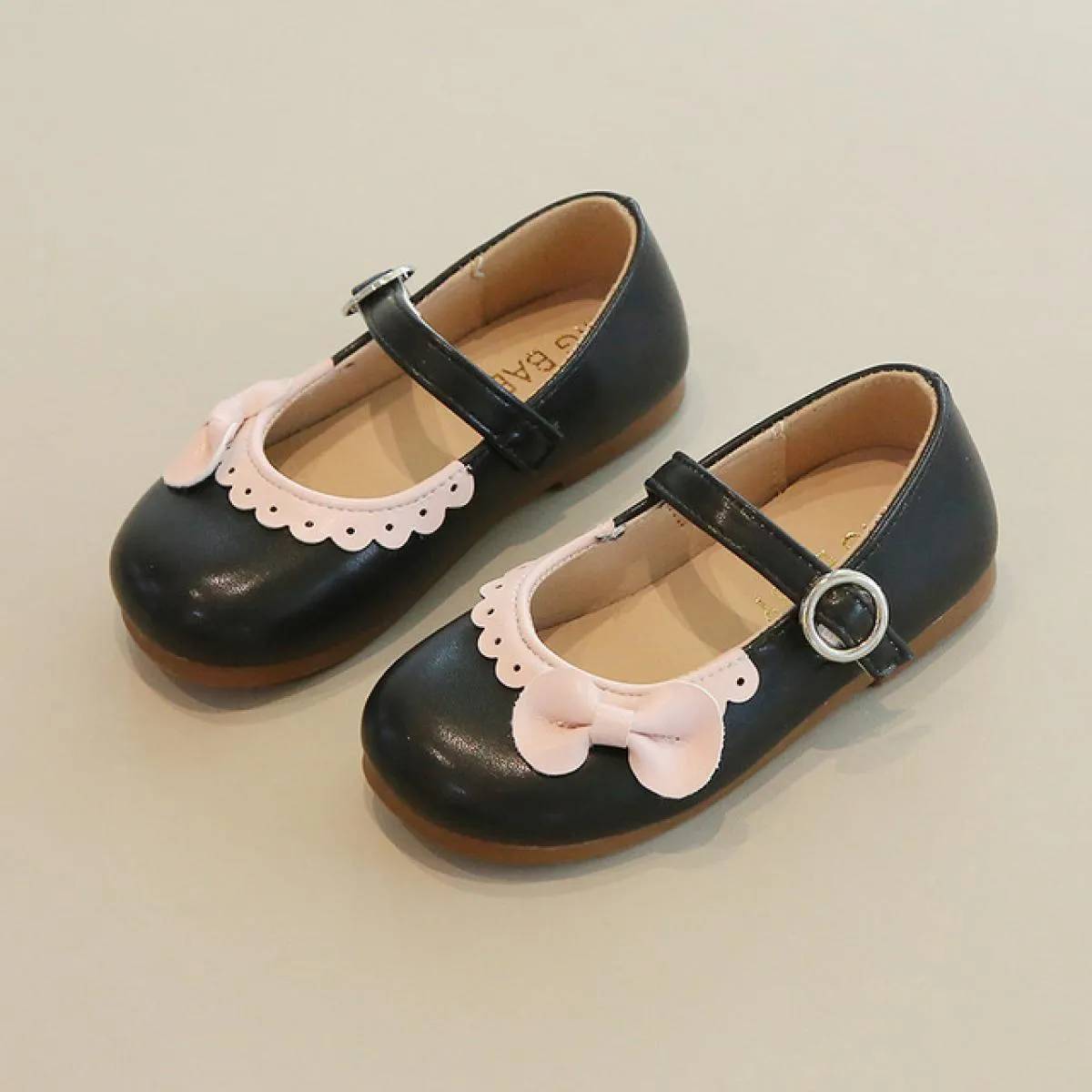 Scarpe da principessa Ballerine Designer di marca Scarpe da ragazza degne di nota per bambini Tutte abbinate alle belle scarpe M