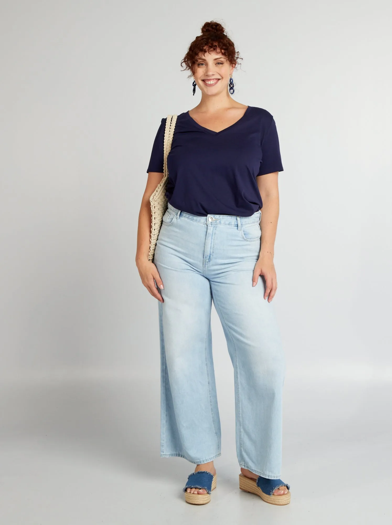 T-shirt in jersey con scollo a V - blu